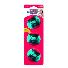 KONG Squeezz Action Red (M), Apportierball für Hunde, quietschend